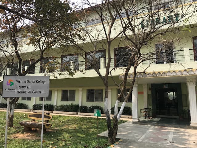 Vishnu Dental College Bhimavaram Library photo 1